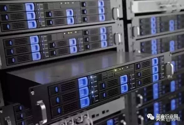 服务器的1U、2U是什么意思？42U机柜可以放多少台服务器？